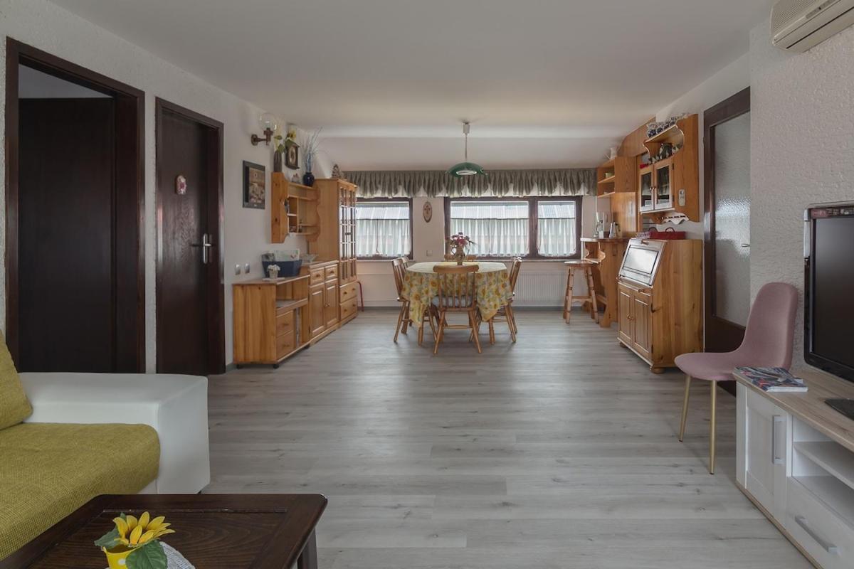 Family Apartment Nakiteya Ljubljana Kültér fotó